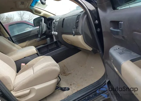 2011 Toyota Tundra Grade 5.7L V8 из США, поврежденный, VIN 5TFUW5F19BX160790